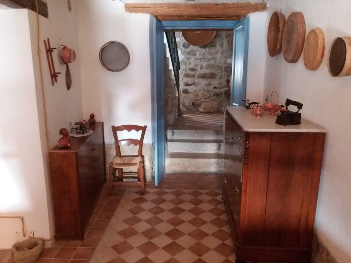 Sa Domu De Ziu Antoneddu Hotell Tuili Exteriör bild